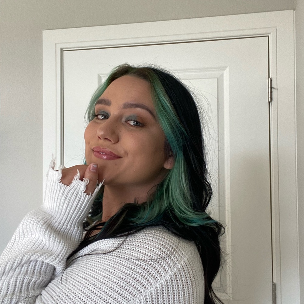 Meet your Posher, Kelly